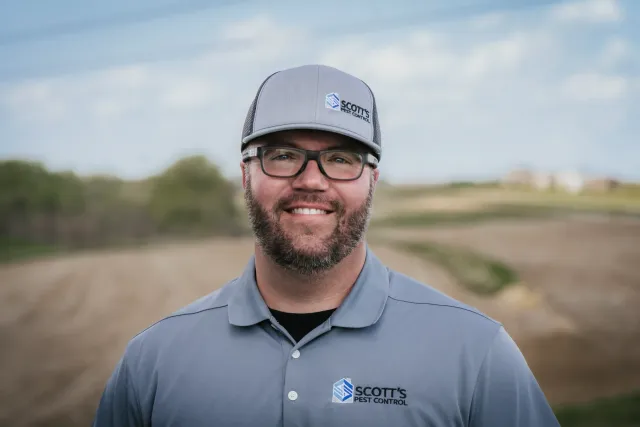 Scott, owner of Scott's Pest Control in Omaha, NE