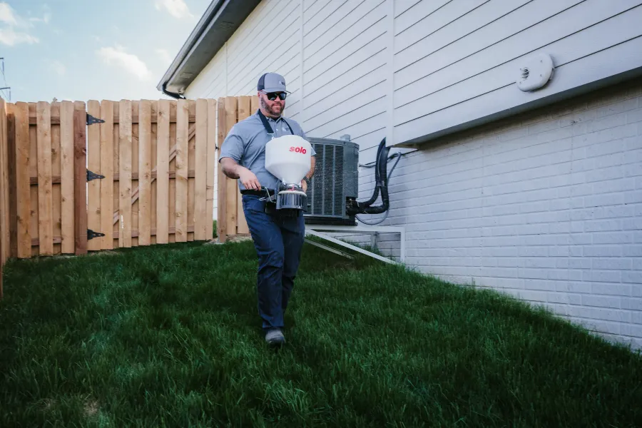 Scott's Pest Control servicing a home in La Vista, NE